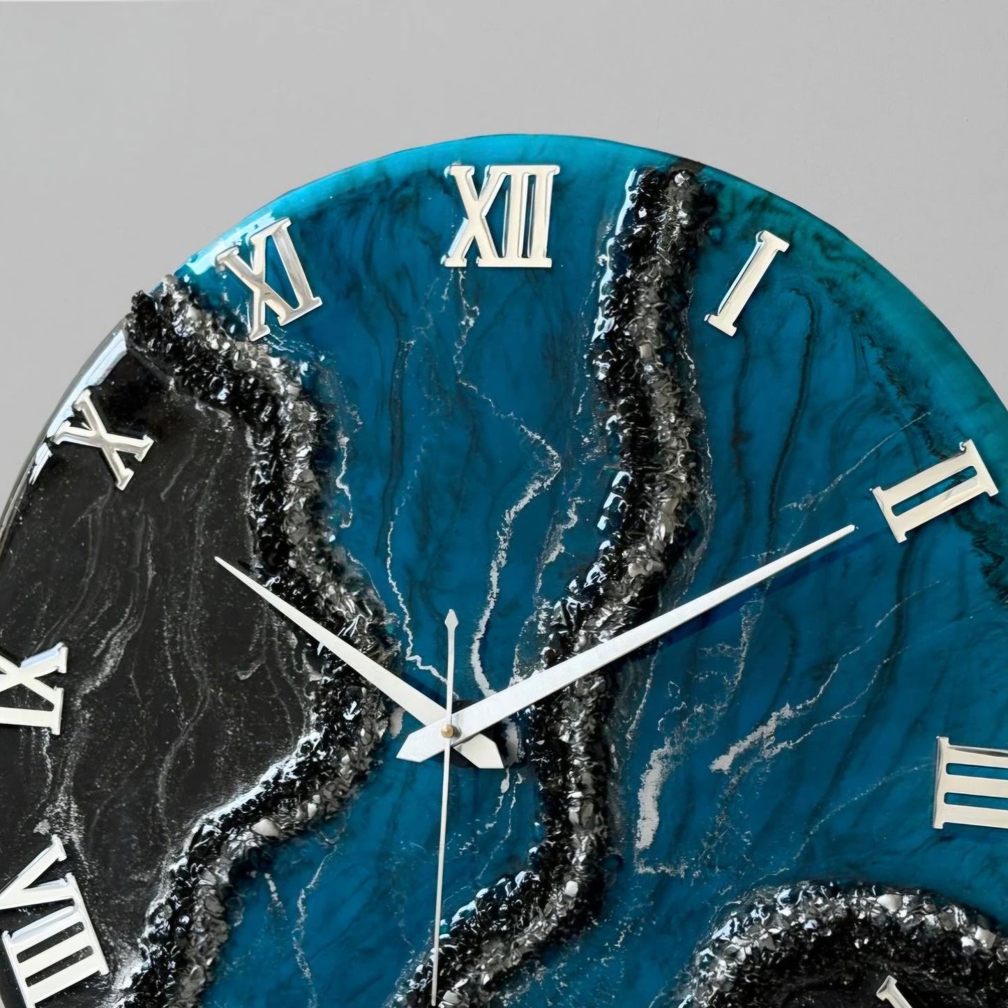 Resin Customizable Luxury Clock | Luxury Statement Wall Timepieces